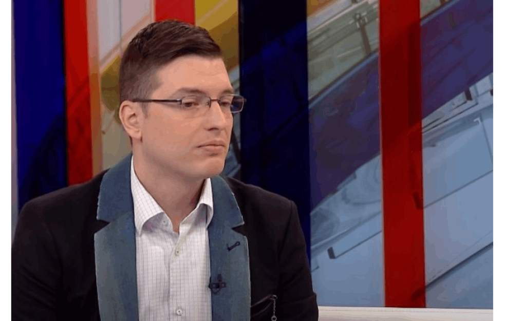 GEJ AKTIVISTA AZDEJKOVIĆ NAPAO SPC: 'Crkva neka se ne meša, NEKA NAS OSTAVE NA MIRU'!